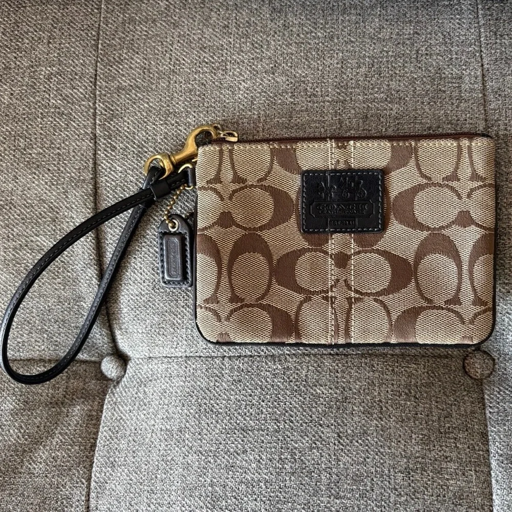 Vintage Coach Signature Canvas Wristlet Tattersall Plaid Lining Brown Y2K Rare - Picture 1 of 6